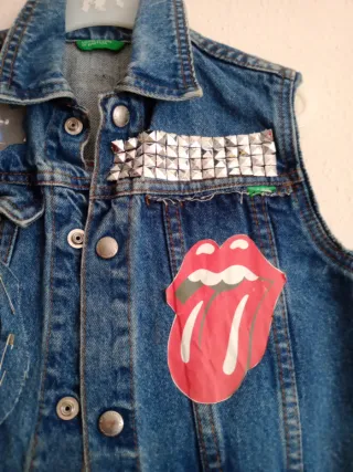 Chaleco Rockero con Parches