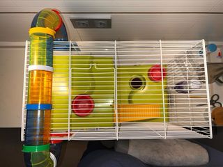 Jaula Hamster/Roedores con Tubos y Accesorios.