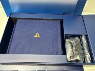 Consola PS4 Pro Edición Limitada 500 Millones