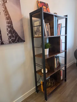 Mesa y Estantería Estilo Industrial