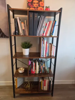 Mesa y Estantería Estilo Industrial