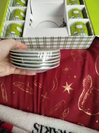 Juego de café de gatos verde