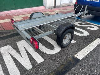 Remolque porta motos