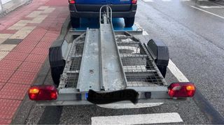 Remolque porta motos