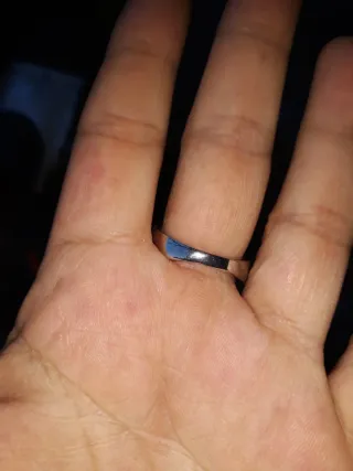 Anillo grande con brillantes