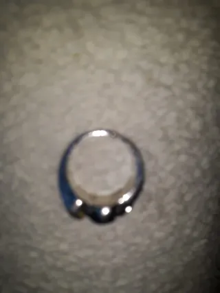 Anillo grande con brillantes