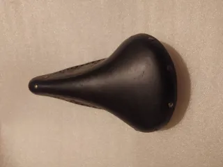 Sillín Cuero Antiguo, Sedel Olímpico