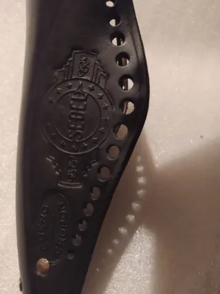 Sillín Cuero Antiguo, Sedel Olímpico