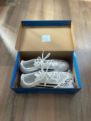 Zapatillas Adidas FSD Talla 44