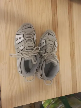 Zapatillas Nike Air Gris y Blanco