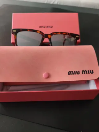 Gafas de sol Miu Miu Tortoise