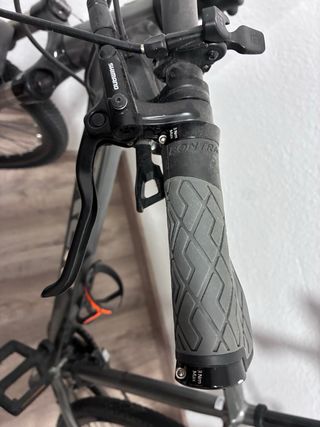 Trek Dual Sport 4 con portaequipajes