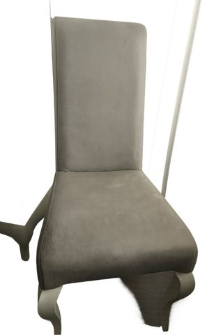 Sillas estilo Isabelino tapizadas