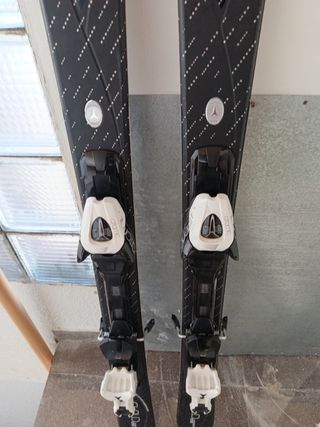 Esquís Atomic 142cm