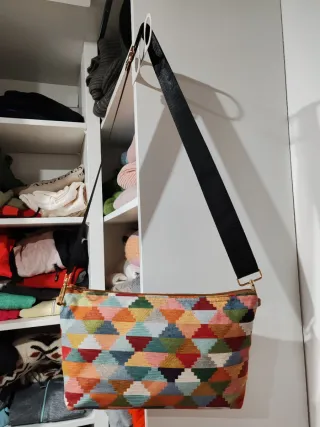 Borsa tracolla colorata con sughero