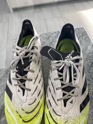 Botas de fútbol Adidas Predator gama alta