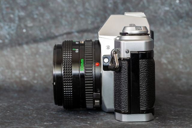 Fotocamera analogica Canon AL-1 con obiettivo FD 50mm 1:2