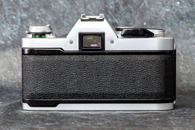 Fotocamera analogica Canon AL-1 con obiettivo FD 50mm 1:2