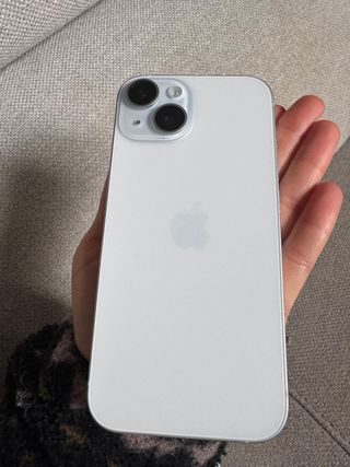 iPhone 15 512GB Plata. Estado excelente. 99% bat.