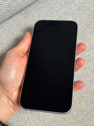 iPhone 15 512GB Plata. Estado excelente. 99% bat.