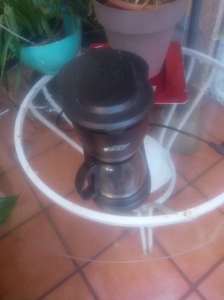 Cafetera Eléctrica Negra