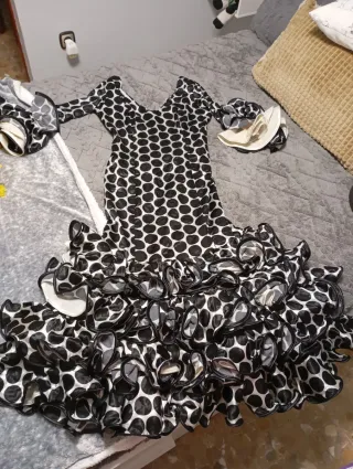 Traje Flamenca Volantes Tallas 38/40.