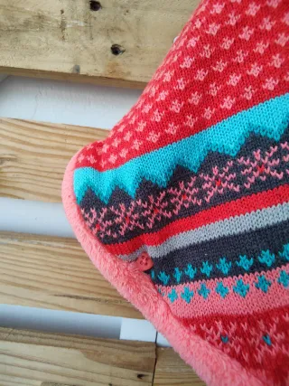 Poncho punto y polar 6 meses coral turquesa