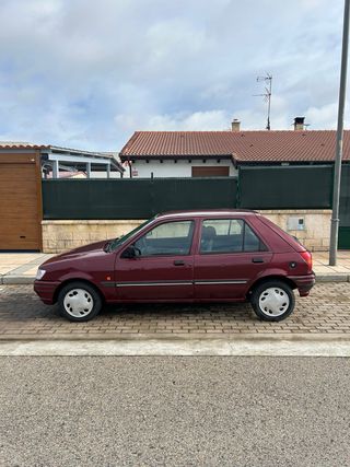 FORD FIESTA 1.1 CARBURACION