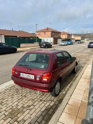 FORD FIESTA 1.1 CARBURACION