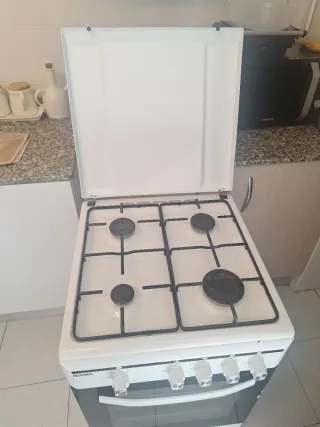 Cocina blanca Rommer con horno