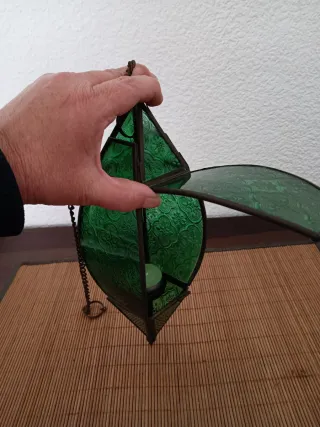 Lámpara portavelas de cristal verde