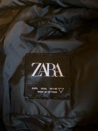 Chaleco acolchado Zara negro sin mangas