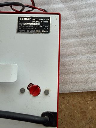 Cargador Baterías Ferve F-811