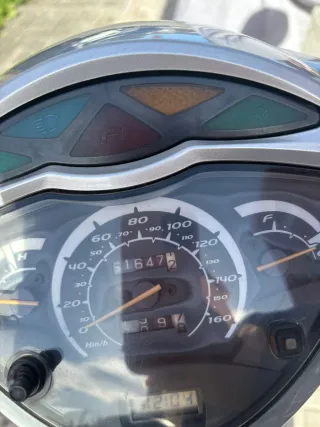 Honda Scoopy SH 125i - 2005