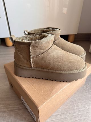 Stivali UGG Beige Donna