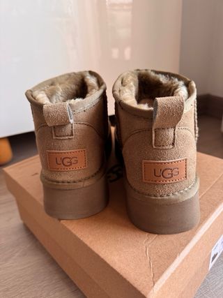Stivali UGG Beige Donna