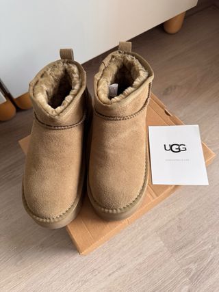 Stivali UGG Beige Donna