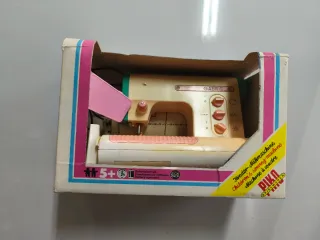 Máquina de coser de juguete Piko Gabriela