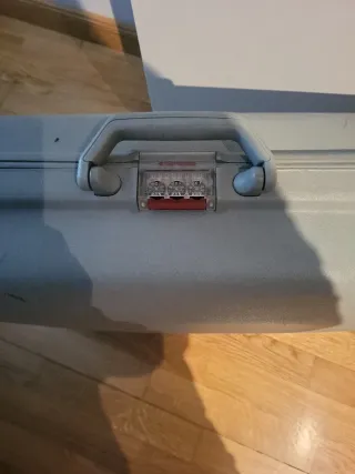 Maleta Samsonite Gris Ruedas Asa Mediana 60cm