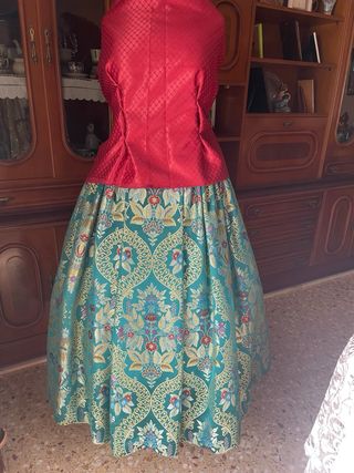 Falda Fallera Brocada  Verde.
