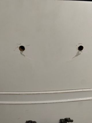 Cómoda blanca y madera