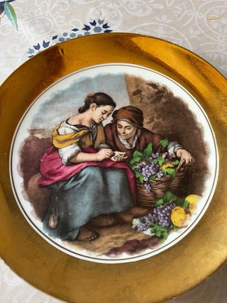 Plato decorativo vintage dorado