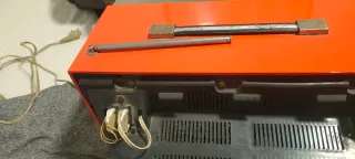 Televisor Antiguo Philips Naranja y Negro