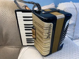 Acordeón Hohner Concerto I 48 Bajos