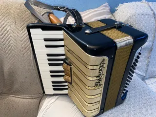 Acordeón Hohner Concerto I 48 Bajos