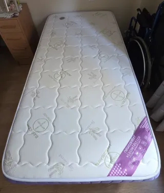 Cama articulada eléctrica con mando