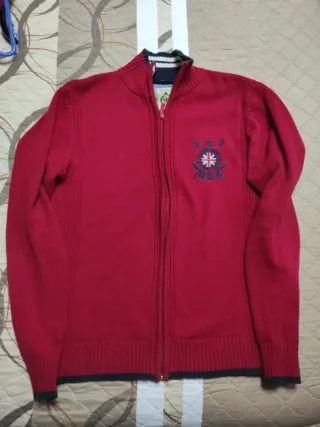 Lote cuatro sudaderas Junior.