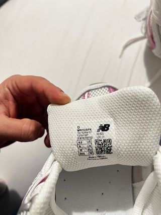 New Balance nuevas, ponen talla 39 pero son 37 1/2