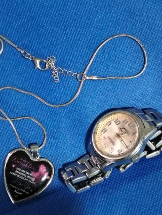 Orologio e collana donna