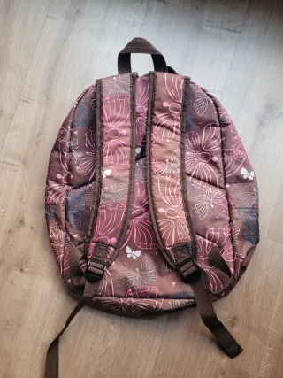 Mochila Marrón y Rosa Estampada Mariposas